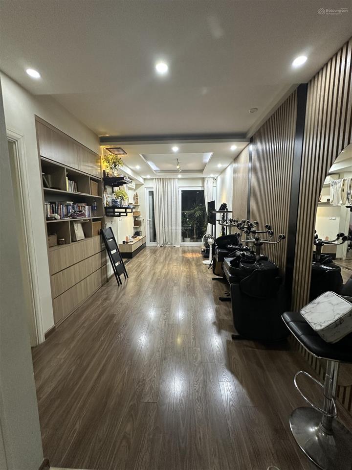 Bán căn hộ 2pn 2vs tầng cao view sông tô lịch