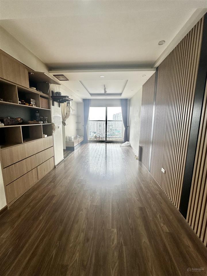 Bán căn hộ 2pn 2vs tầng cao view sông tô lịch