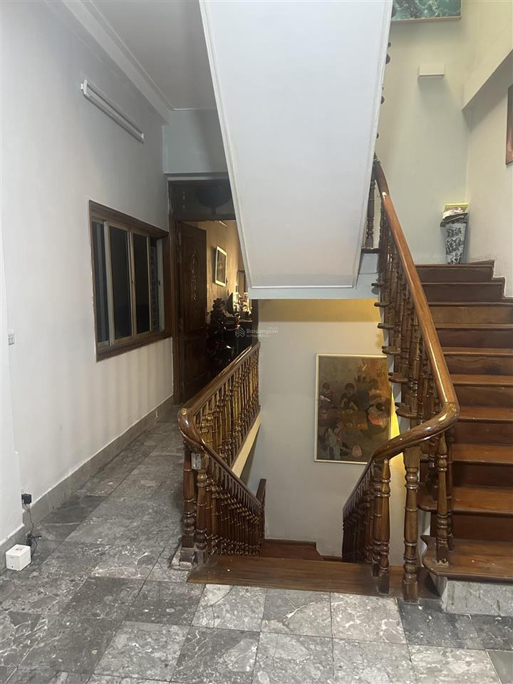 Bán nhà mặt phố (2 mặt tiền) cầu giấy diện tích thực 200m2  diện tích sổ 161m2