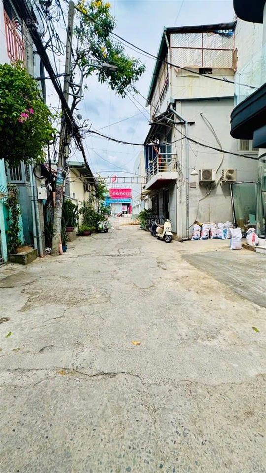 Hẻm xe hơi phạm thế hiển p.5 q.8  92m, 2pn 2wc, 2 tầng kiên cố, nh cho vay 70%, giá 5.6 tỷ