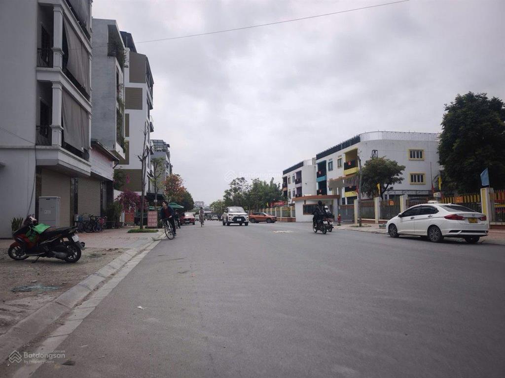 Kđt tn kim giang nguyễn xiển, 225m  10m mặt tiền, 4 làn ô tô tải tránh, kinh doanh sầm uất.