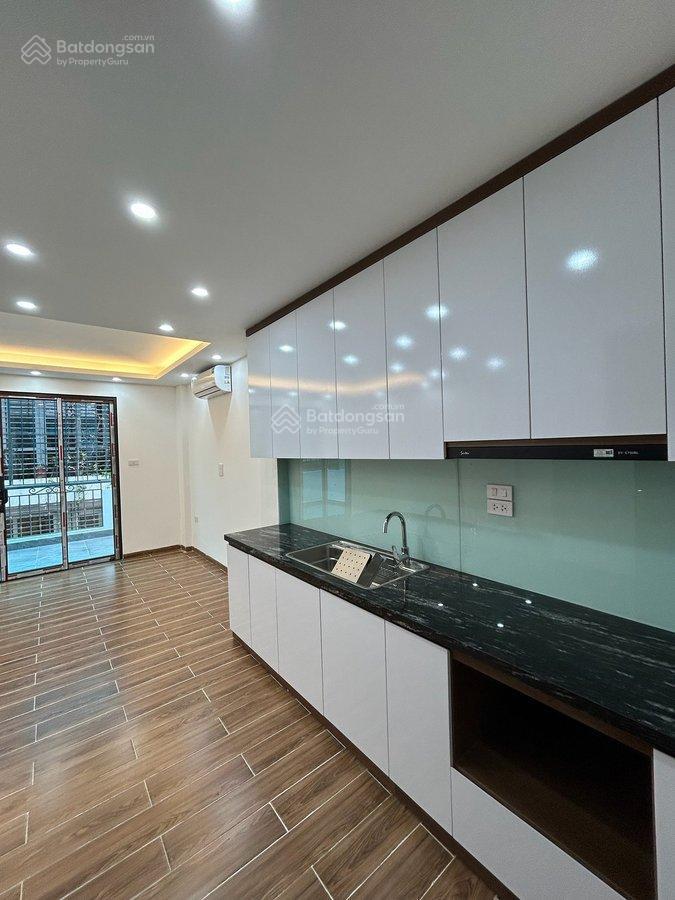 Bán gấp nhà phố hoàng ngân dt 50m2 x 6 tầng thang máy giá hơn hơn 13 tỷ xíu có thương lượng