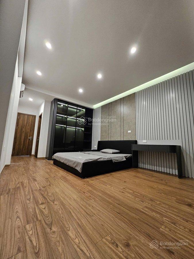 Phố thái hà  68m, ô tô đỗ cửa, 6 tầng thang máy, hai thoáng trước sau.