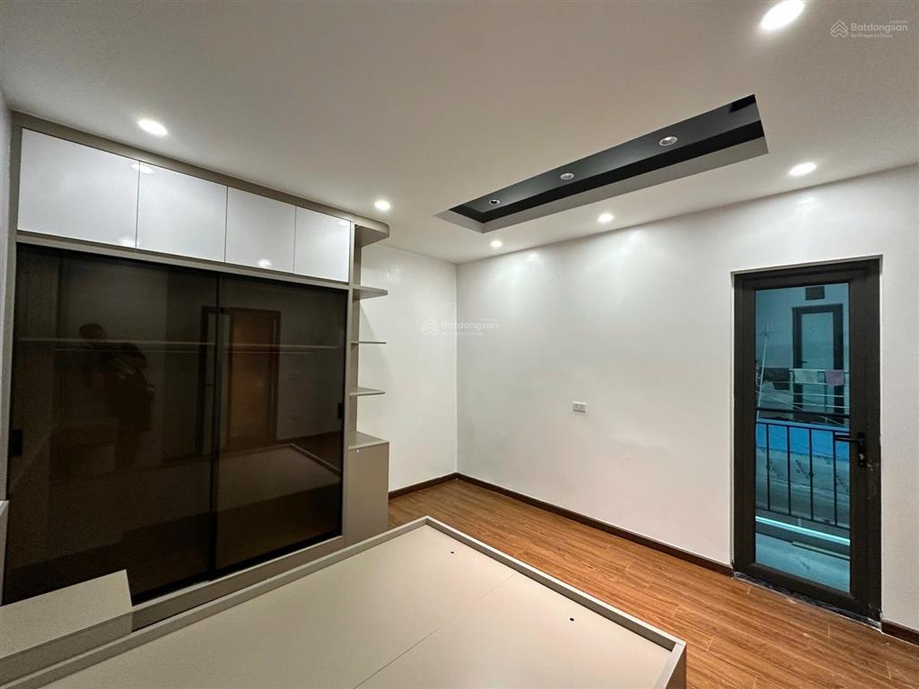 Rẻ bất ngờ! trung tâm đống đa 33m2 x 4 tầng nhỉnh 5 tỷ, nhà đẹp ở ngay