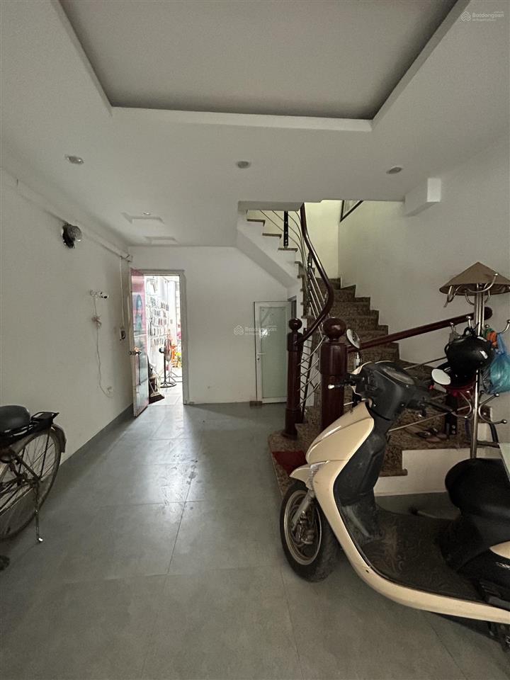 Chính chủ bán gấp nhà mặt phố thuỵ khuê dt45m x 6 tầng kinh doanh đỉnh giá hơn 24 tỷ xíu