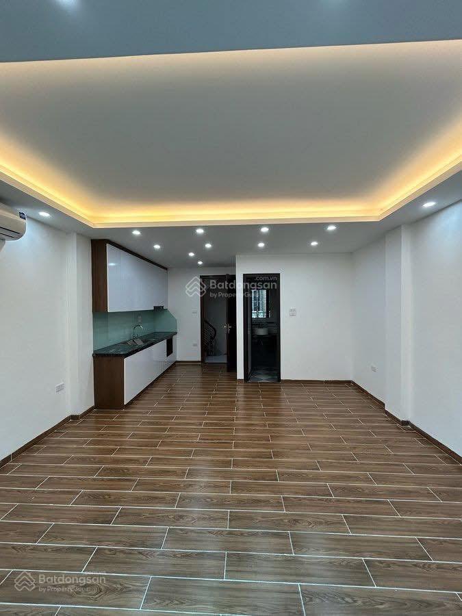 Cần tiền bán gấp nhà phố nguyễn ngọc vũ, dt 50m2 x 6 tầng thang máy mới tinh giá chỉ 13 tỷ