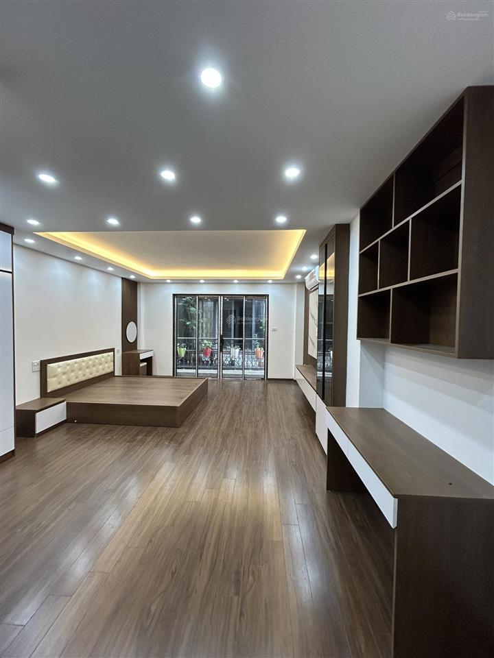 Bán gấp nhà phố lê văn lương dt 50m x 6 tầng thang máy đẹp keng ô tô đỗ cửa