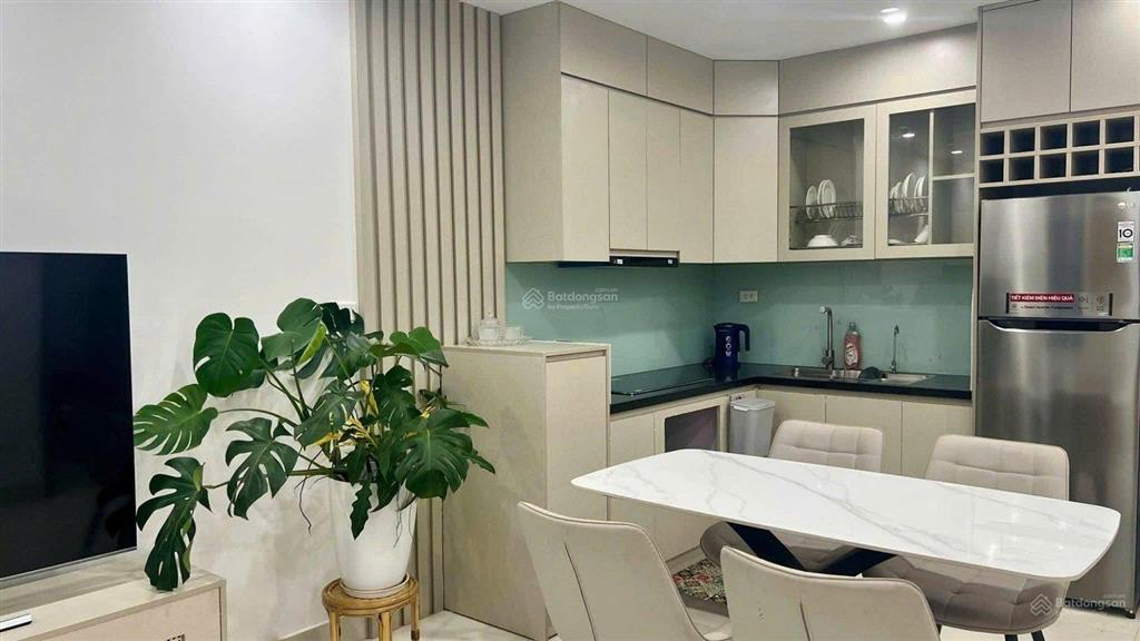 Mặt phố tô ngọc vân  view hồ tây  kinh doanh đỉnh cao  vỉa hè 3m