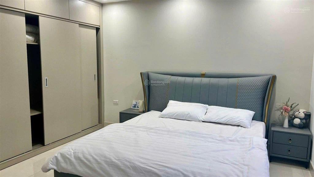 Mặt phố tô ngọc vân  view hồ tây  kinh doanh đỉnh cao  vỉa hè 3m