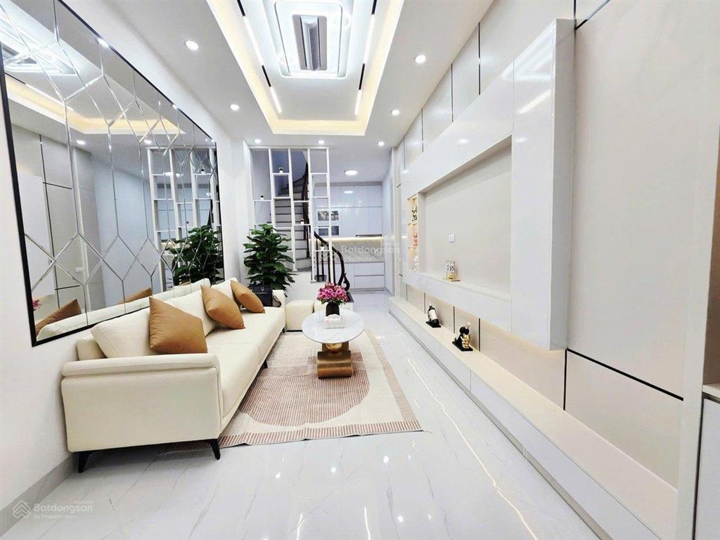 Chính chủ bán gấp nhà phố xã đàn dt33m x 4 tầng 3 ngủ 4 wc giá hơn hợp lý