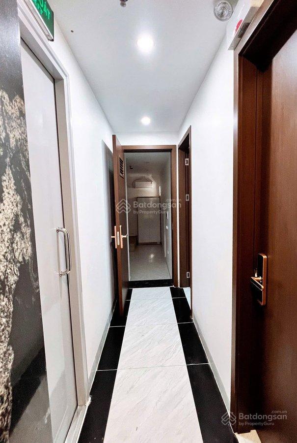 Bán căn hộ dịch vụ gồm 11 phòng khép kín dt65m x 6 tầng giá nhỉnh 12 tỷ xíu  trung tâm hai bà