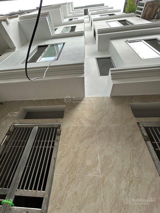 Bán căn hộ dịch vụ phố đê la thành dt50m x 7 tầng thang máy giá hơn 16 tỷ