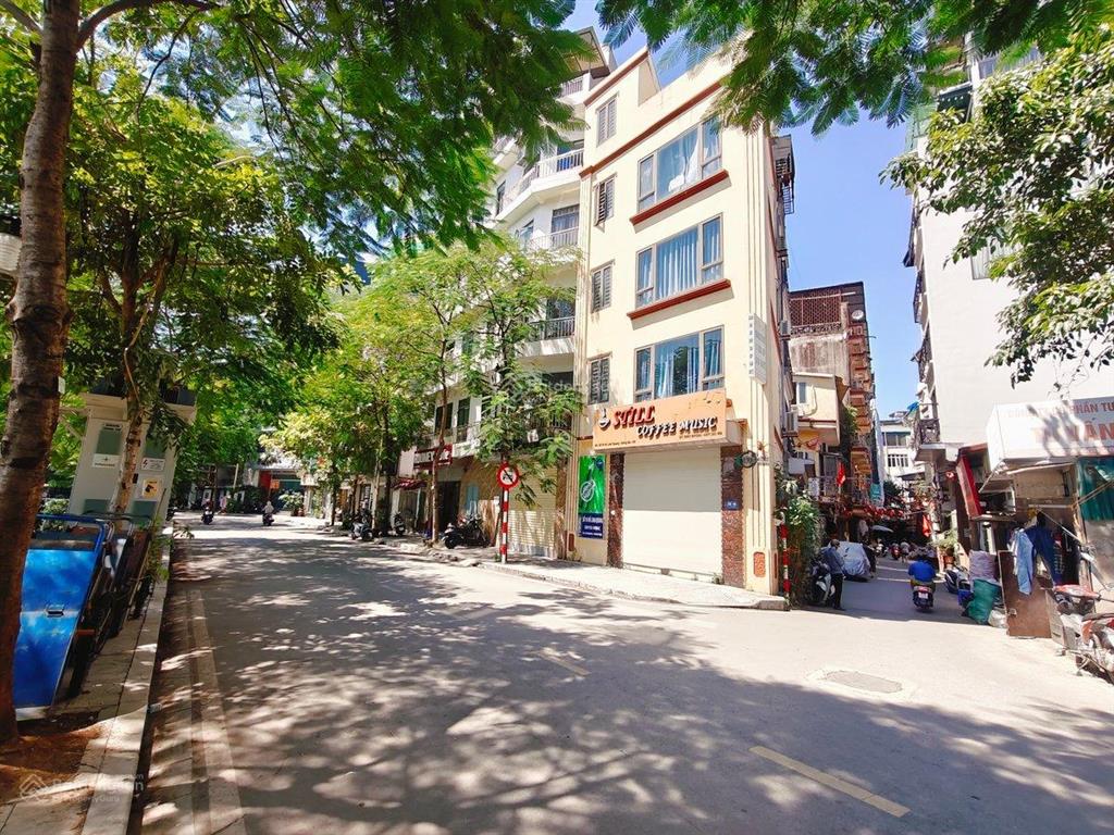Chính chủ bán mảnh đất mặt hồ linh quang vỉa hè thoáng rộng dt 42m vuông vắn giá hơn 13 tỷ