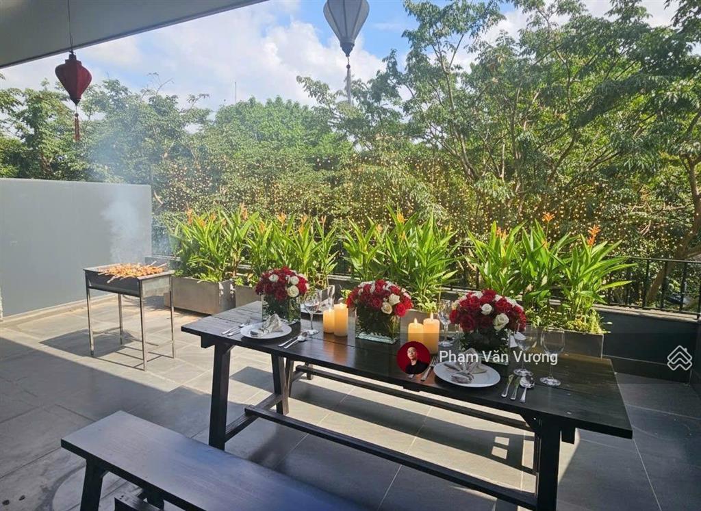 Bán nhanh biệt thự vườn mimosa full nội thất, diện tích 230m2 tại ecopark