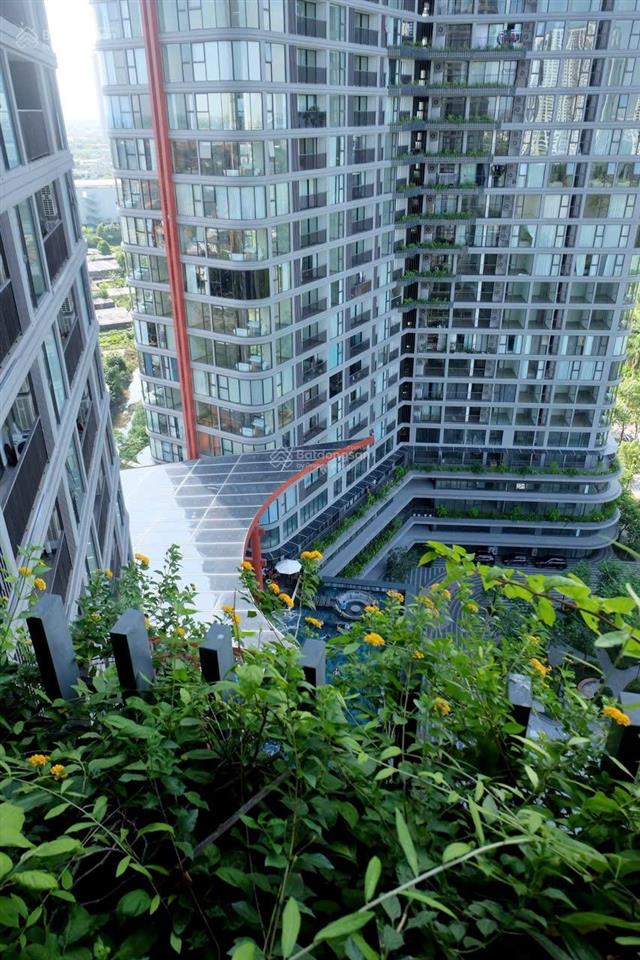 Bán căn hộ 3 phòng ngủ toà landmark, ecopark view công viên hồ thiên nga