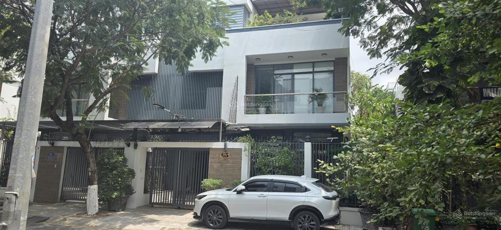 Bán nhà biệt thự khu đô thị mới đông tăng long, q9, khuôn viên 200m2 có vườn cây, hồ cá koi