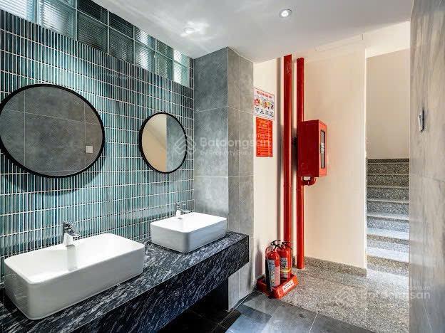 Định cư bán gấp! tòa nhà nguyễn thị minh khai, quận 3 dt 15x10m kc 1h7 tầng hđt 210tr/th giá 51 tỷ