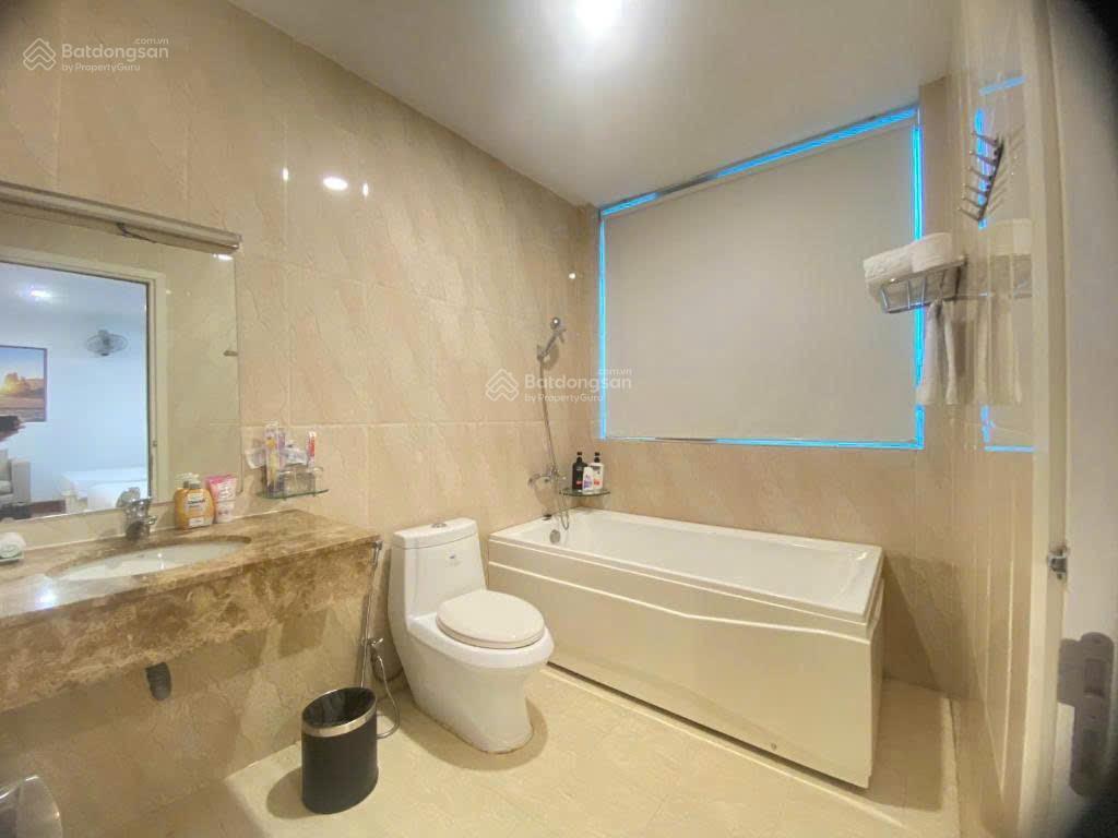 Toà nhà khách sạn vip mặt tiền nguyễn trãi, bến thành q1 dt 13x20m h 10lầu hđt 1 tỷ/th/ giá 210tỷ