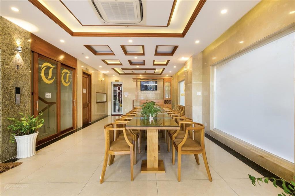 Siêu dòng tiền toà chdv ngay phan văn trị dt 6x30m kc h7 tầng hđt khoán 150tr/th giá 36 tỷ