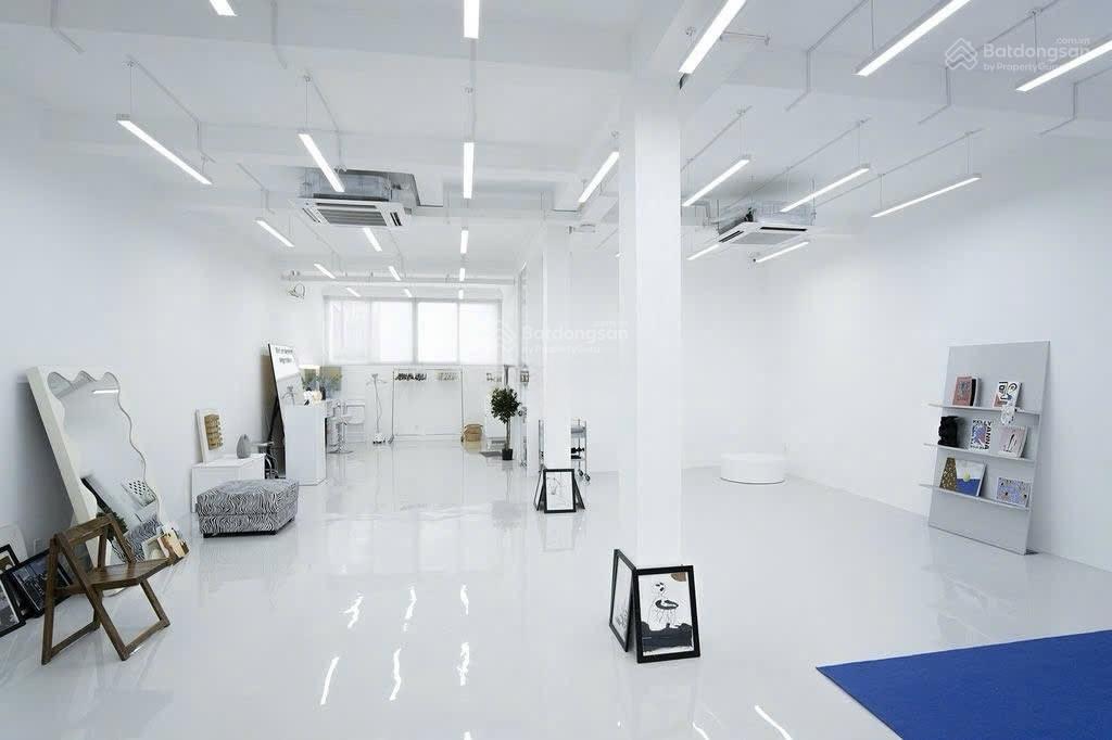 Hoa hậu! góc 2mt ngay lương định của an khánh quận 2 dt 10x20m h 5 tầng hđt 200tr/th giá 50 tỷ
