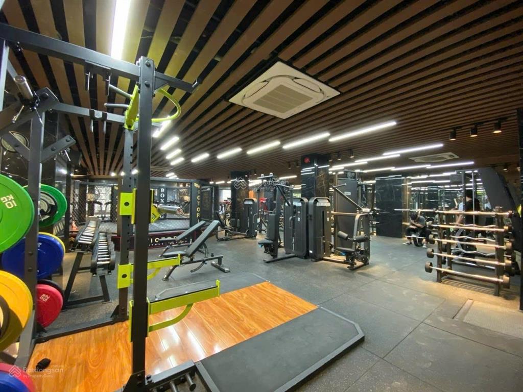 Bán tòa nhà đường nguyễn gia trí p25 bình thạnh dt 15x30m h 6 tầng hđt 400triệu/th bán 100 tỷ