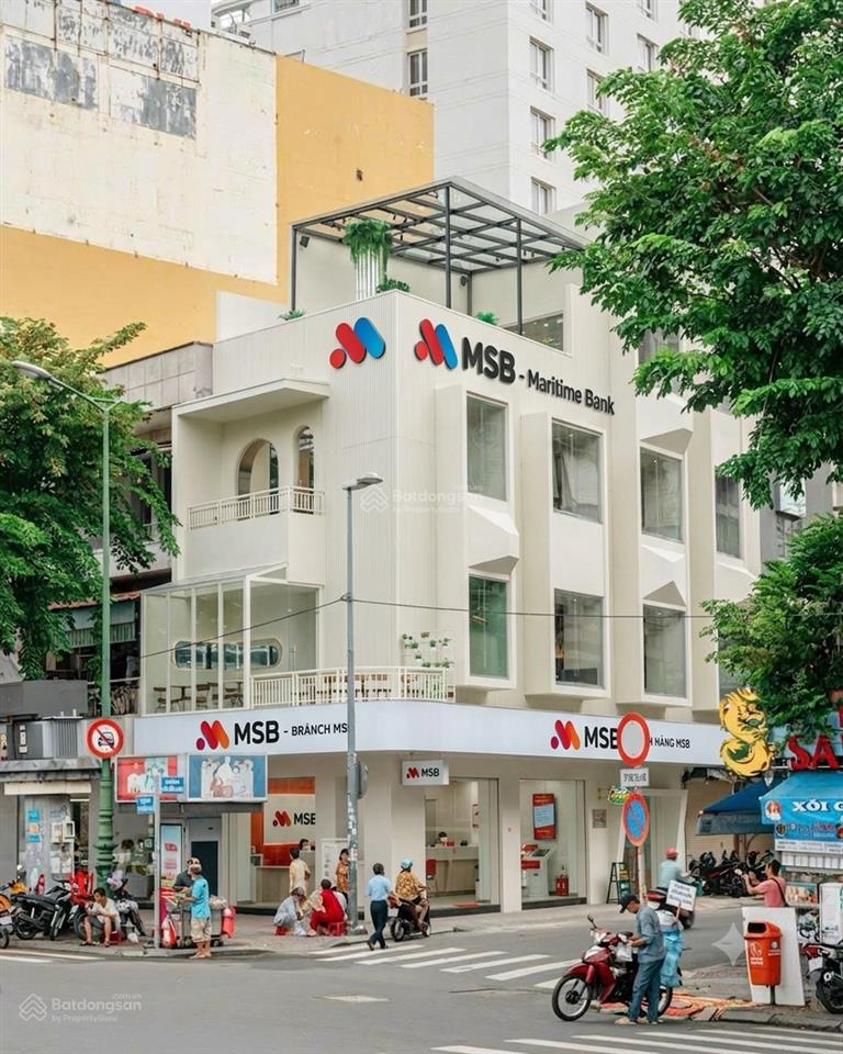 Rẻ! góc 2 mặt tiền lê quang định + nơ trang long bt 8x22m kc 4 tầng bank thuê 100tr/th bán 30 tỷ