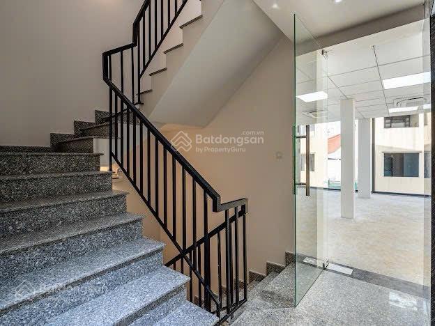Bán tòa nhà ngay đường phổ quang phú nhuận dt 12x15m h5 tầng hđt 150tr/th giá 38 tỷ