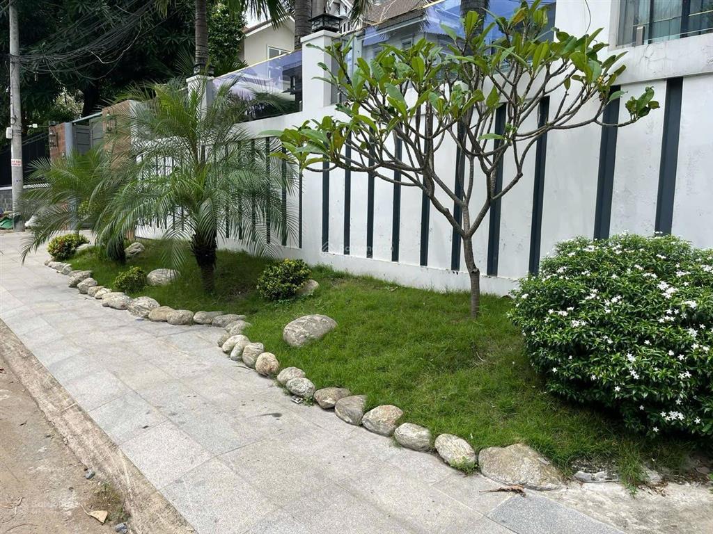 Cực phẩm! biệt thự mặt tiền, thảo điền quận 2 dt 18x35m xd hầm 6 tầng cho thuê 400tr/th giá 92 tỷ
