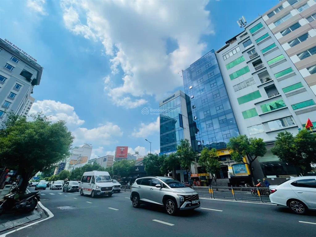 Bán tòa nhà mặt tiền hoàng văn thụ, phú nhuận. dt 7x20m kc hầm 7 tầng hđt 200tr/tháng, giá 40 tỷ