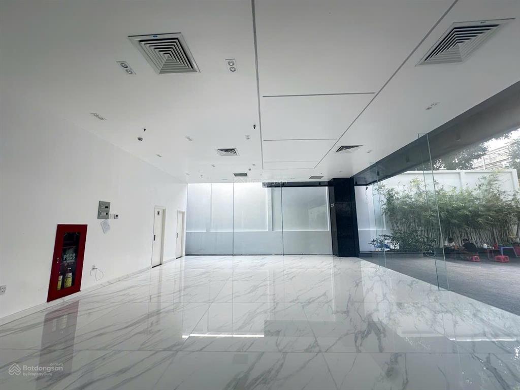 Tòa nhà xd hầm 10 tầng mặt tiền nguyễn văn trỗi phú nhuận dt 20x22m cho thuê 1,5tỷ/tháng bán 105 tỷ