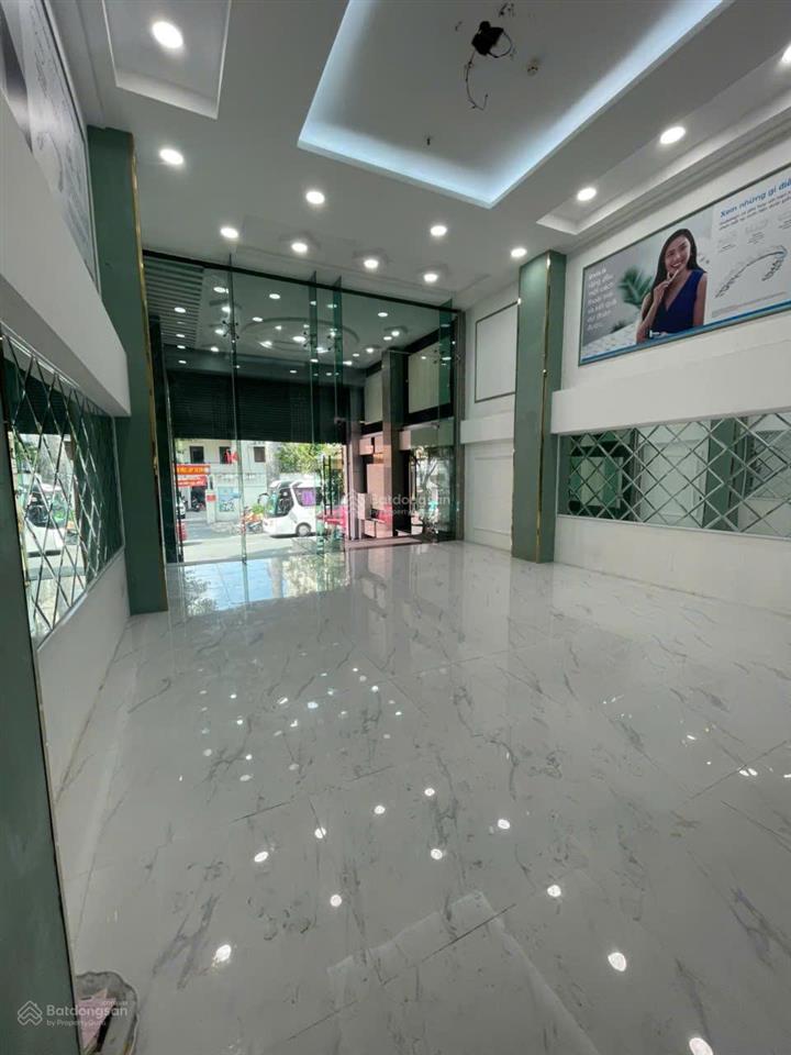 Tốt + hiếm tòa nhà mặt tiền trần hưng đạo q1, dt 4x25m kết cấu 6 tầng hđt 180 triệu/th bán 40 tỷ
