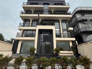 Cho thuê tòa nhà mới mặt tiền ngay trương văn bang tml dt 16x25m 1h 6 tầng dtsd 1600m2 giá 160tr/th