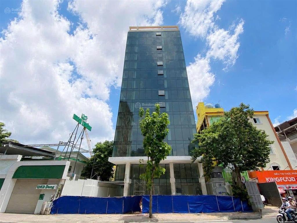 Giảm sâu 200 tỷ bán tòa nhà hạng b mặt tiền kỳ đồng q3 dt 20x35m kc 3h+17 tầng doanh thu 3 tỷ/tháng