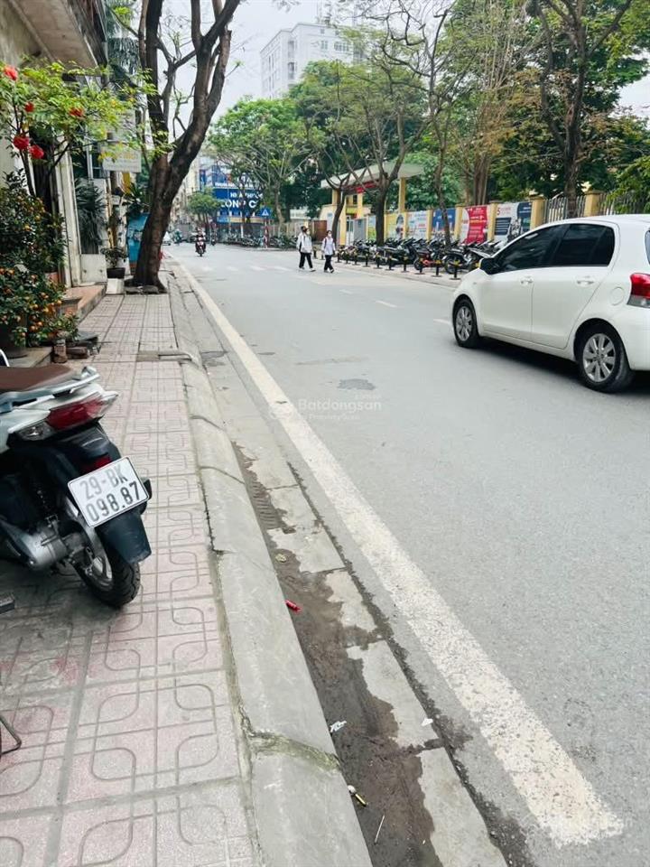 Nhà mặt phố hoàng như tiếp  oto tránh vỉa hè  mặt tiền khủng 9.5m  kinh doanh cực khủng