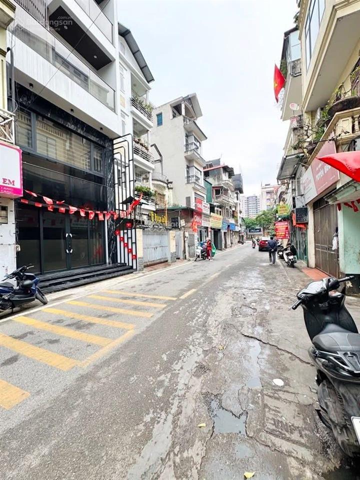 Nhà mặt phố hoàng như tiếp  oto tránh vỉa hè  mặt tiền khủng 9.5m  kinh doanh cực khủng
