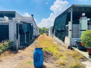 Chỉ 700tr có ngay 150m2 thổ cư ngay chợ trảng bàng, sổ hồng riêng, dân cư đông.