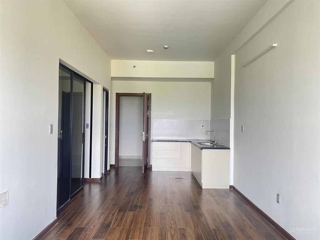 Cần bán gấp căn 51m2  đã có sổ hồng block b1 mới bàn giao  đã có sổ hồng công chứng liền
