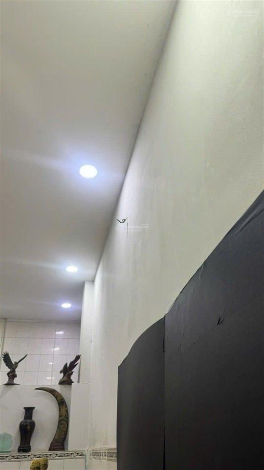 Bán nhà đường âu cơ,phường tân phú