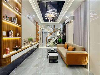 Bán nhà full nội thất,đường phạm văn chiêu