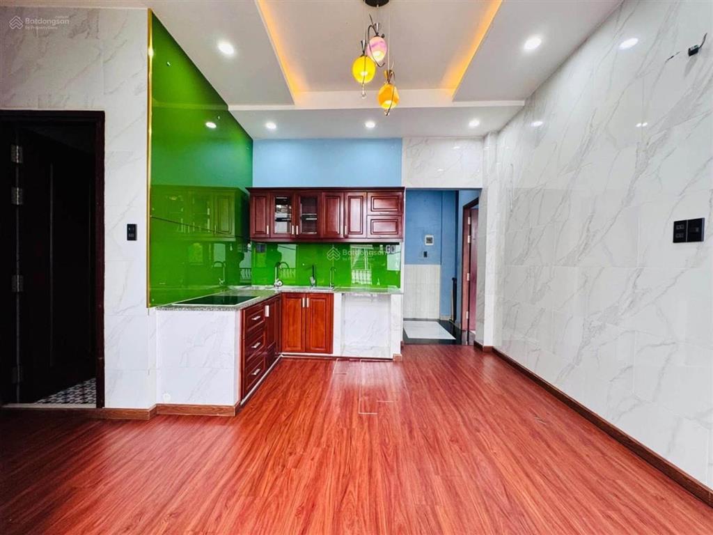 Nhà góc 2 mặt thoáng gần chợ bà chiểu  67m²  4pn  hẻm xe hơi 8.5 tỷ
