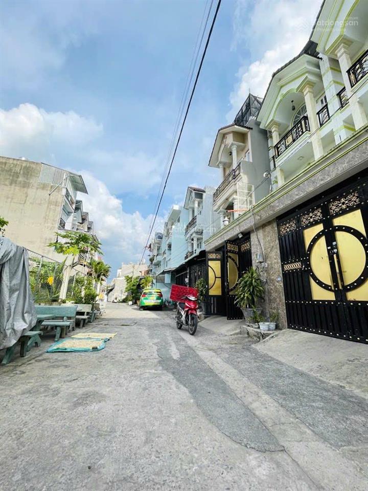 Nhà đẹp hẻm xe hơi 6m  tô ký  chỉ 4.35 tỷ  đúc 2 tấm