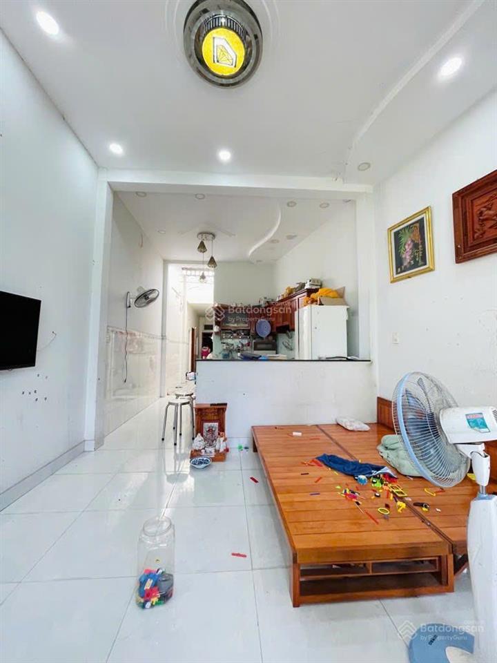 Bán nhà tô ký 4.6x22m giá tốt chỉ 4.35 tỷ  gần đại học giao thông vận tải