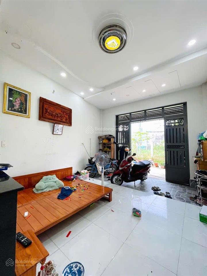 Bán nhà tô ký 4.6x22m giá tốt chỉ 4.35 tỷ  gần đại học giao thông vận tải