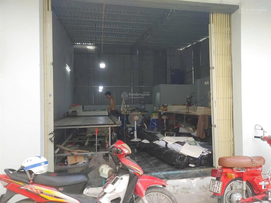 Bán nhà cấp 4  đang cho thuê thu nhập ổn định
