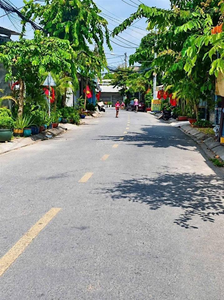 Bán lô đất mặt tiền nguyễn thị nghé, thới tam thôn, hóc môn  6.4x22m  giá 4.3 tỷ