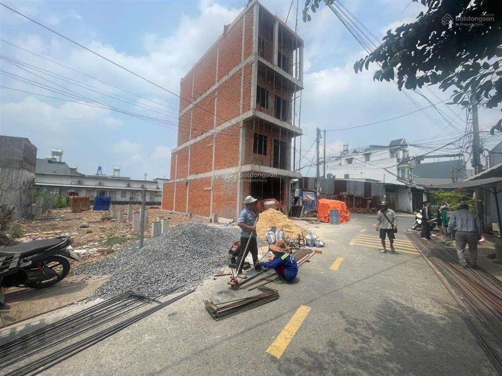 Bán đất mặt tiền đường nhựa 12m  tặng móng 4 tấm có sẵn 5x20m