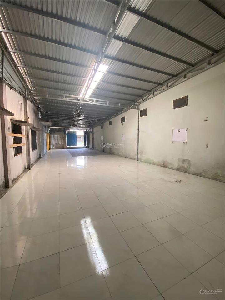 Cho thuê xưởng 200m2 xuân thới sơn đường xe conter