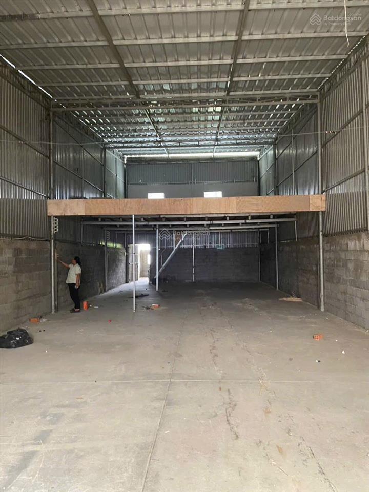 Cho thuê xưởng thới tam thôn 18 triệu 350m2