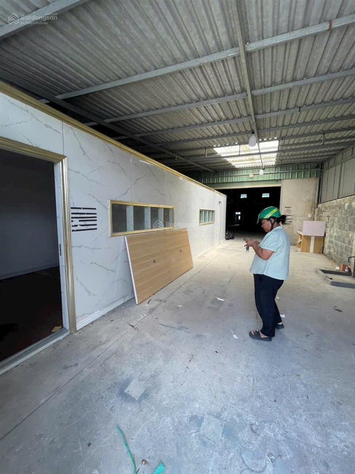 Cho thuê xưởng thới tam thôn 18 triệu 350m2
