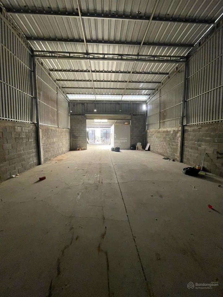 Cho thuê xưởng thới tam thôn 18 triệu 350m2
